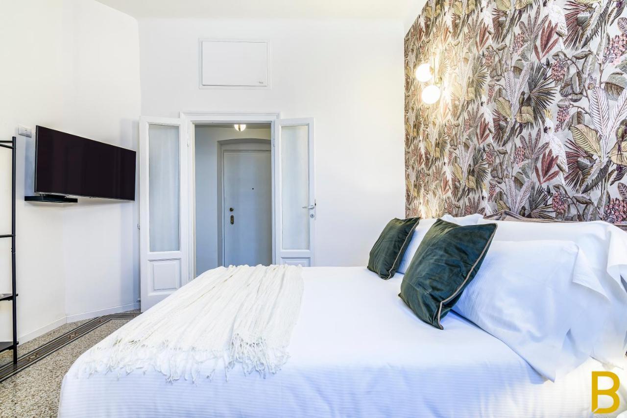 Beplace Apartments In Fiera Milan Luaran gambar