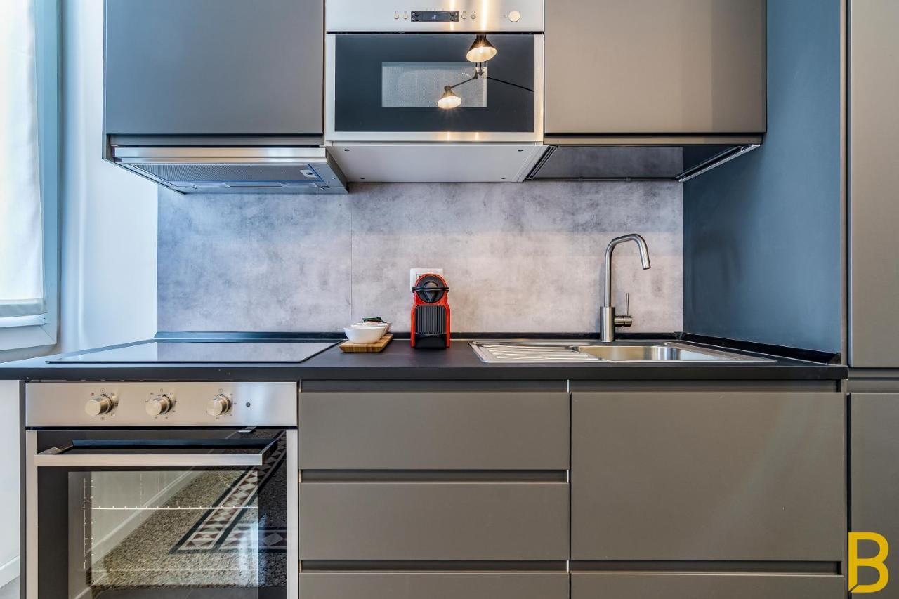 Beplace Apartments In Fiera Milan Luaran gambar